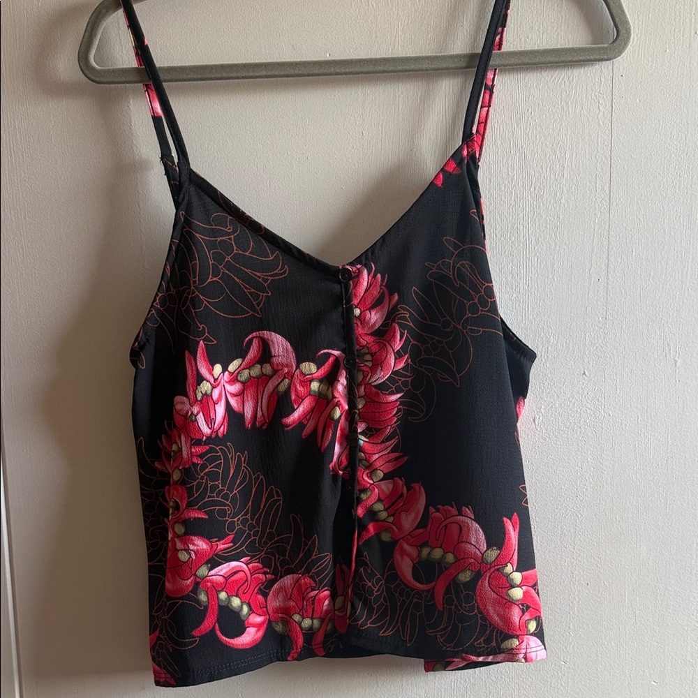 Jade V-Neck Spaghetti-Strap Camisole in Black and Red